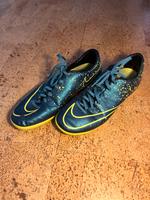 Nike Mercurial Gr. 42 Hallenschuhe Hessen - Lahnau Vorschau