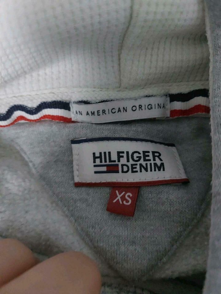 Tommy Hilfiger Pullover Gr.xs in Weissach