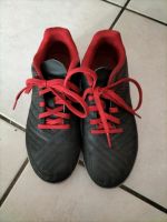 Fussball-Schuhe, Größe 31, schwarz-rot Nordrhein-Westfalen - Wilnsdorf Vorschau