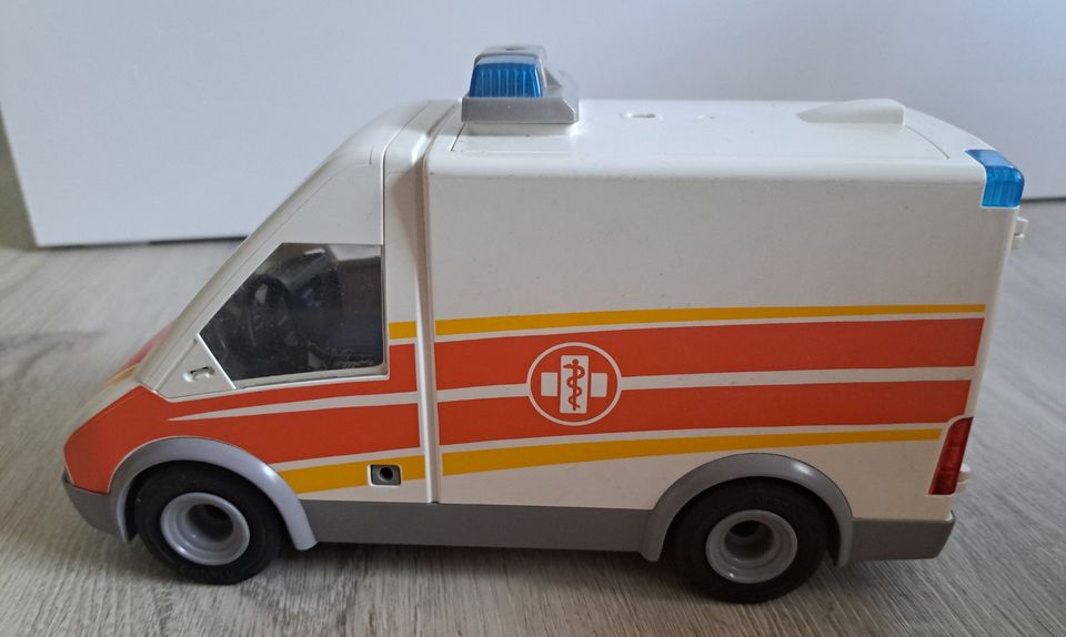 Playmobil Krankenwagen in Kelsterbach