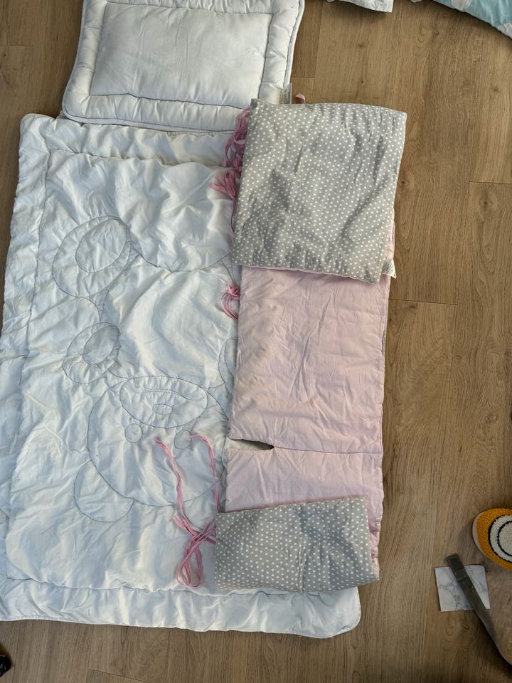 Baby Bettwäsche Bettdecke Bett Decke Kissen 100 x 135 Mädchen Eis in Hatten