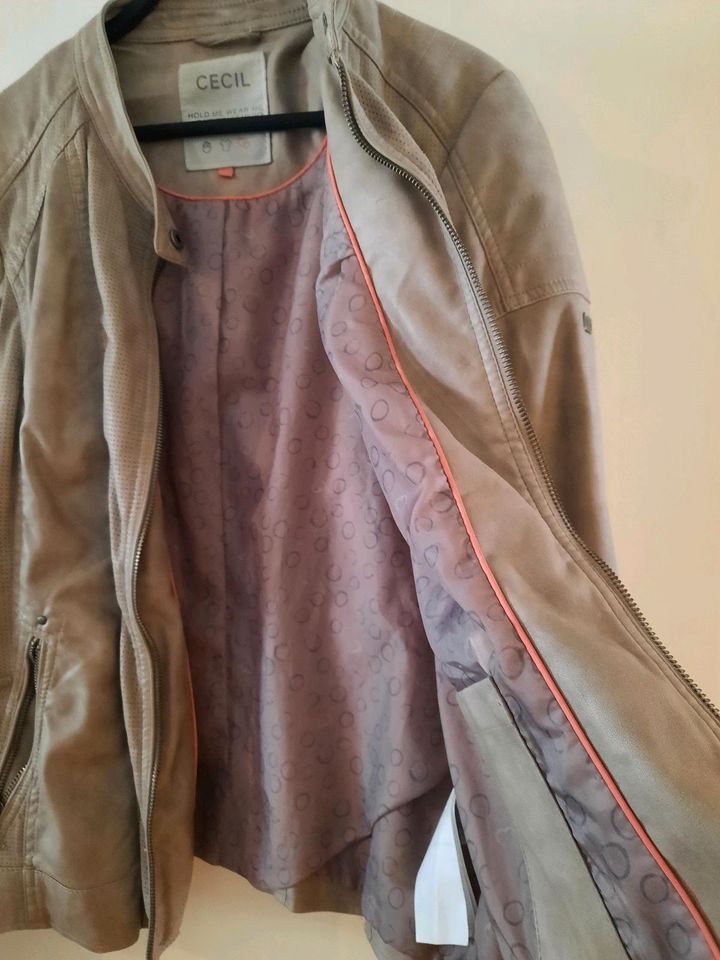 Cecil Kunstleder Jacke Gr.L beige in Monheim am Rhein