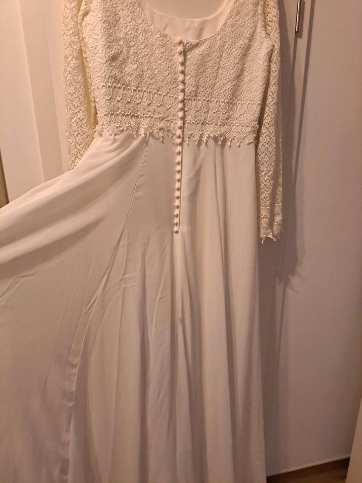 Brautkleid Größe 46/48 in Unterschleißheim