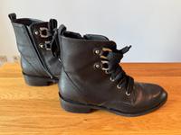 Maripé Stiefeletten neuwertig Größe 41 auch 40 schwarzes Leder Düsseldorf - Benrath Vorschau