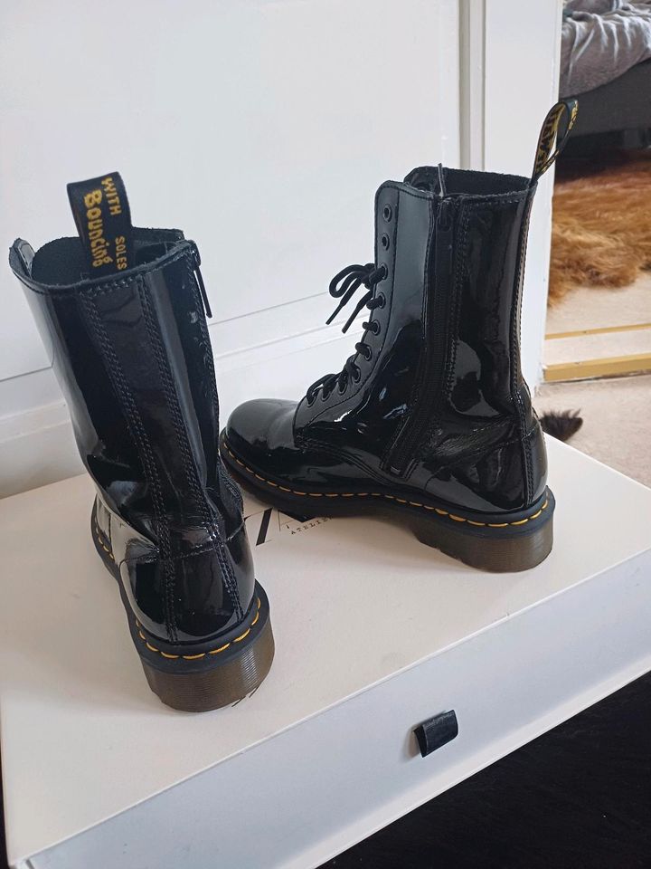 Dr. Martens 1490 Boots Echtleder in Mannheim