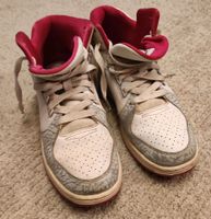 Nike Schuhe, Gr. 40, weiß mit etwas pink (Innenfutter) Niedersachsen - Bassum Vorschau
