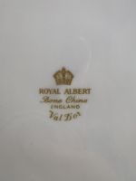 Kaffeeservice von Royal Albert "Val D`or" in weiß mit Goldrand Frankfurt am Main - Nieder-Eschbach Vorschau