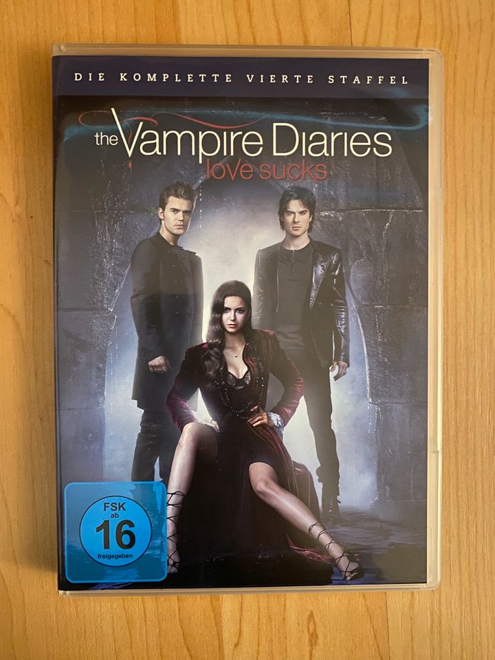 DVD Vampire Diaries Staffel 1 - 4 in Hürth