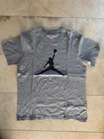 NIKE JORDAN AIR T-Shirt Herren grau Größe L TOP ZUSTAND Bayern - Kühbach Vorschau