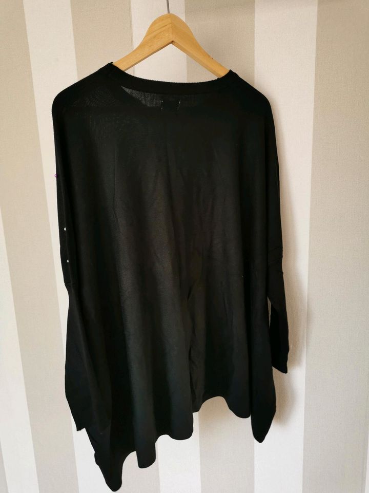 Schwarzer Pullover mit Perlen S/M Neu mit Etikett in Feucht