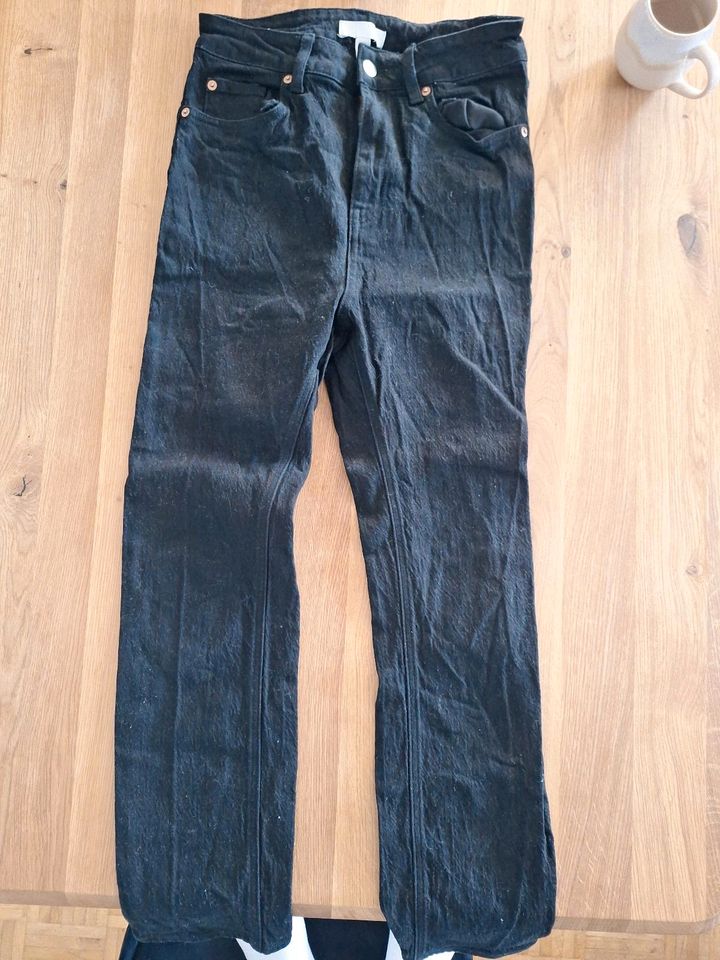 H&m Jeans schwarz,neu,Gr.38,dicker Stoff in Freising