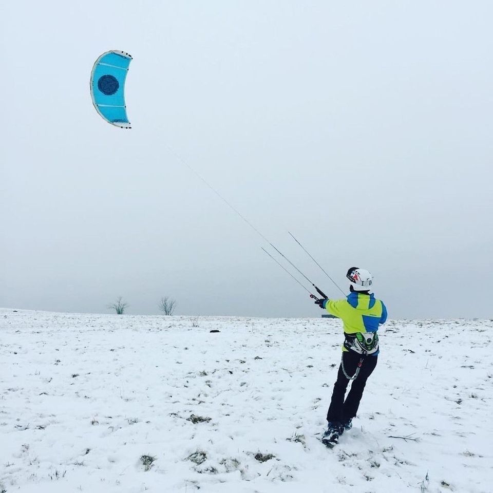 Kiteboarding / Kite Kurse für Anfänger und Fortgeschrittene in Berlin