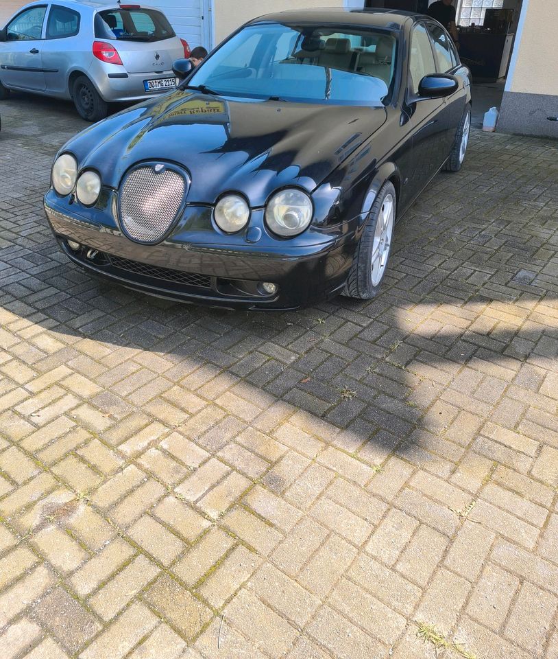 Jaguar S type R in Dortmund