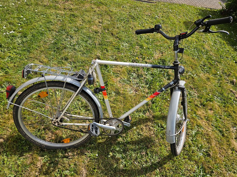 Retro-Herrenrad Marke Herkules für Bastler in Brühl