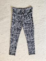 Yoga Leggins von Curare M 38 wie neu Animal Print grau Bayern - Türkenfeld Vorschau
