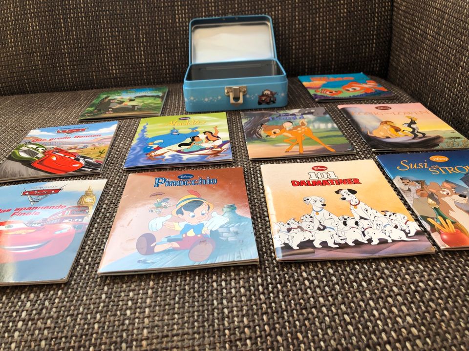 10 kleine Disney Bücher in Metalltruhe in Fürth