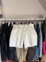 Größe 44 Jeansshorts Weiß Bershka Köln - Porz Vorschau
