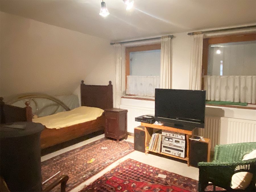 UNGARN - LANDHAUS IN UNGARN, 4 WOHNEINHEITEN, SAUNA, FITNESS, POOL (MÖBLIERT) KOMITAT VAS in Berlin