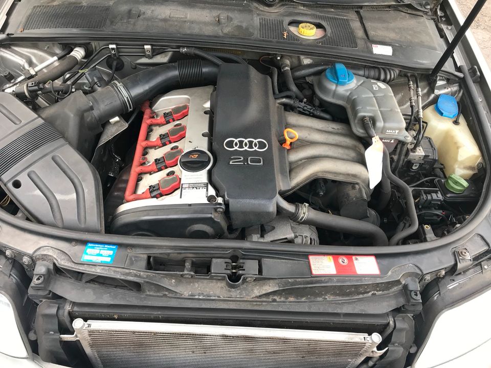 Audi A4 Kombi grau Export oder Teilespender in Remscheid