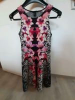 Kleid Sommerkleid Kurz Orchideen  H&M Gr S 36 Schwarz Pink Kurzar Niedersachsen - Delmenhorst Vorschau