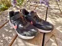 Nike Revolution Turnschuhe Laufschuhe Sneaker Gr. 35 Bayern - Wörth Kr. Erding Vorschau