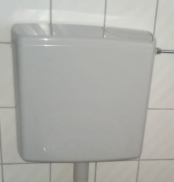 Geberit Toiletten Spülkasten in Waldsolms