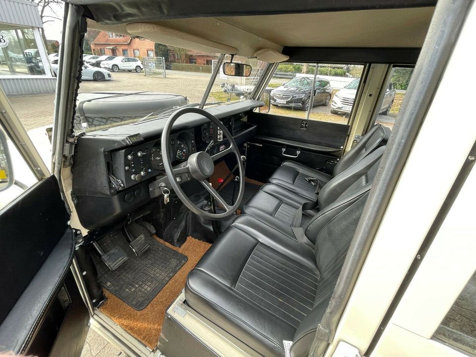 Land Rover 109 Serie III 5trg.  Unrestauriert+Original+ in Grasberg