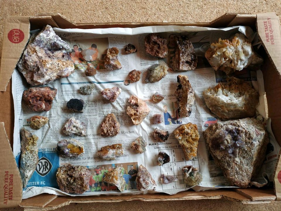 Mineralien Erzgebirge Konvolut Kiste 34 Stück Fluorit Quarz Baryt in Sehmatal-Sehma