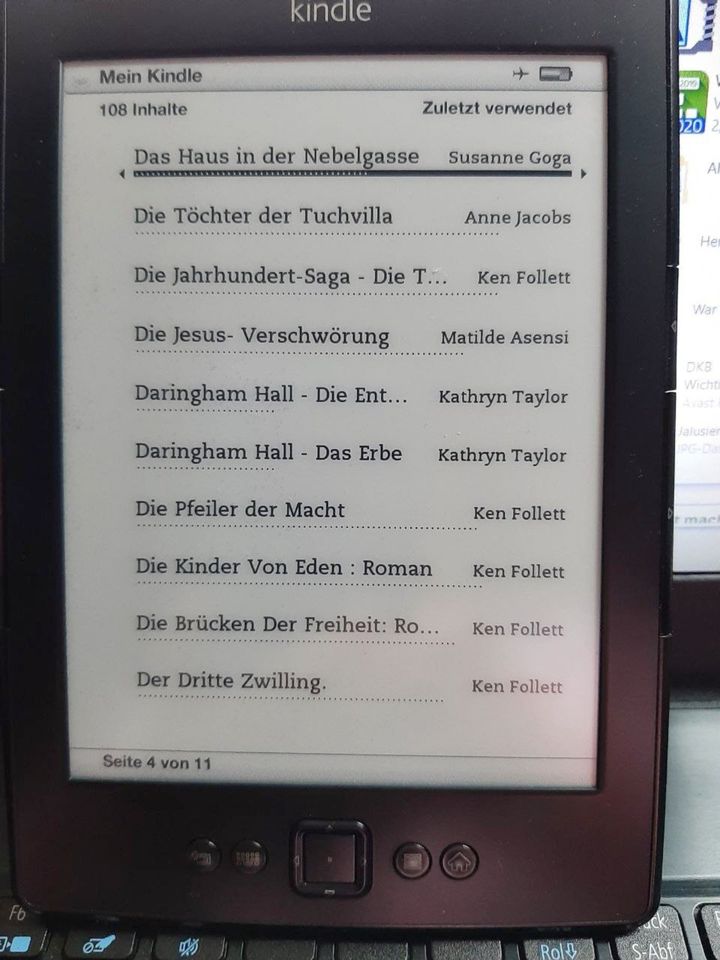 Amazon Kindle, 4. Generation Silbergrau mit über 100 Büchern in Nürnberg (Mittelfr)