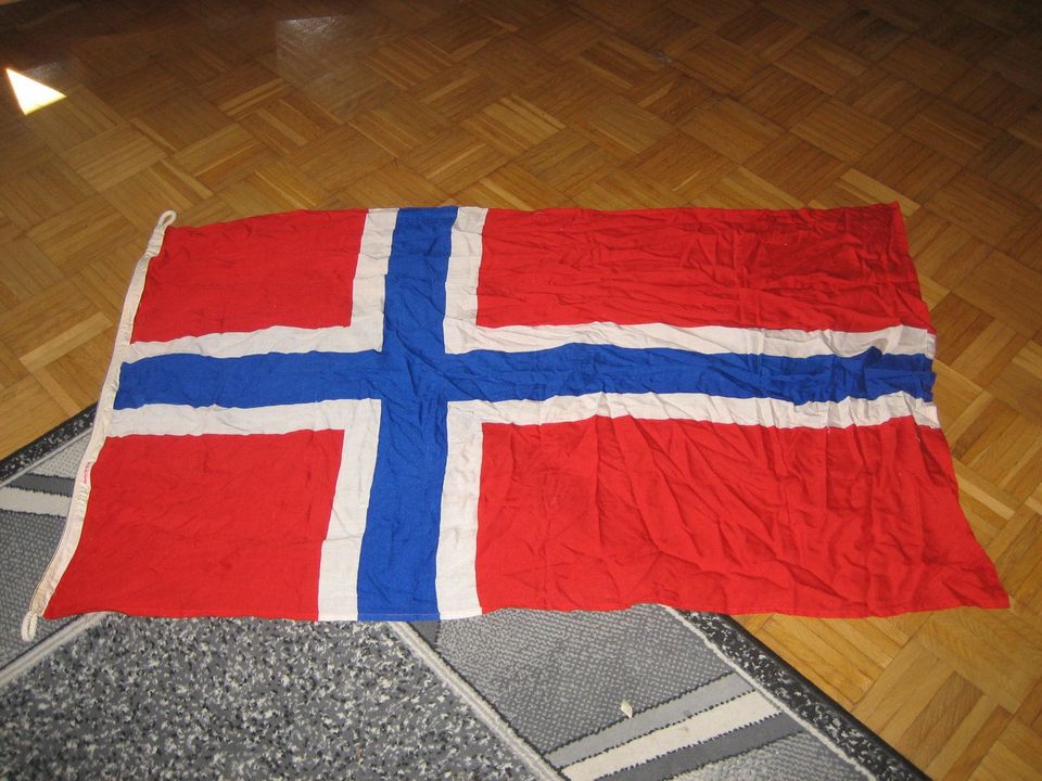 Flagge Norwegen. Unbenutzt. 1,40 x 0,80m. Fahnen Fleck. in Aurich