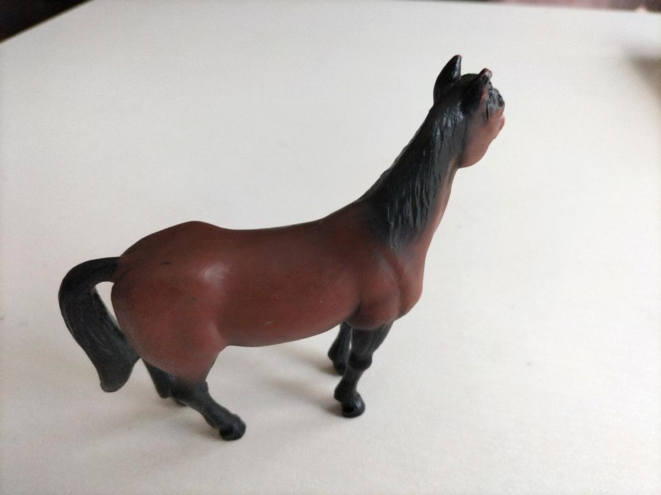 Schleich Pferd 13204 groß braun in Wardenburg