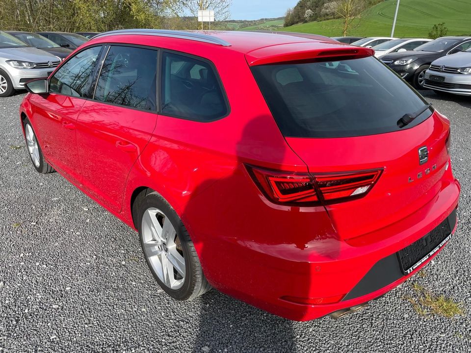 Seat Leon ST 2.0 TDI *FR*Beats*Navi*DAB*Einparkhilfe in Boxberg