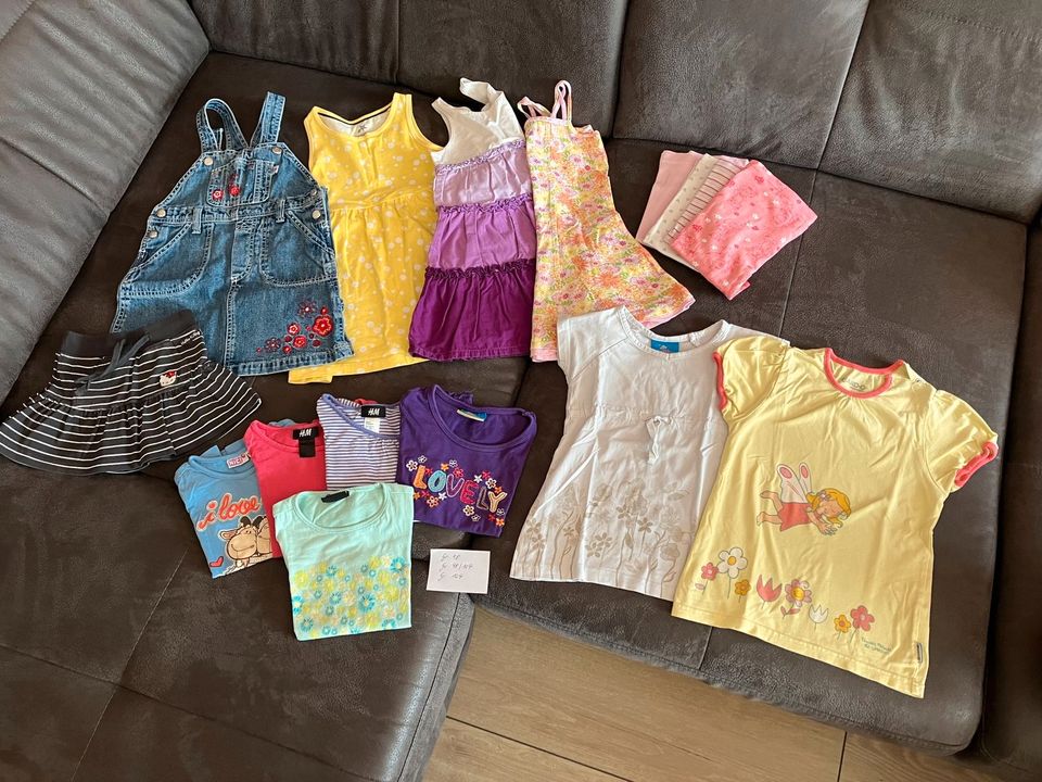 Mädchen Kinder Kind Kleidung großes Paket Kleidungspaket 98 104 in Schwarzenberg (Erzgebirge)