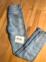 Jeans Skinny hellblau 146 eng lang Hose Nordrhein-Westfalen - Schwerte Vorschau