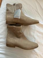 GEOX beige kleine Stiefelette Gr. 38 neu , nie getragen RESPIRA Nordrhein-Westfalen - Meerbusch Vorschau