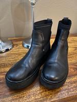 Boots von Calvin Klein Gr.39 Niedersachsen - Hollenstedt Vorschau