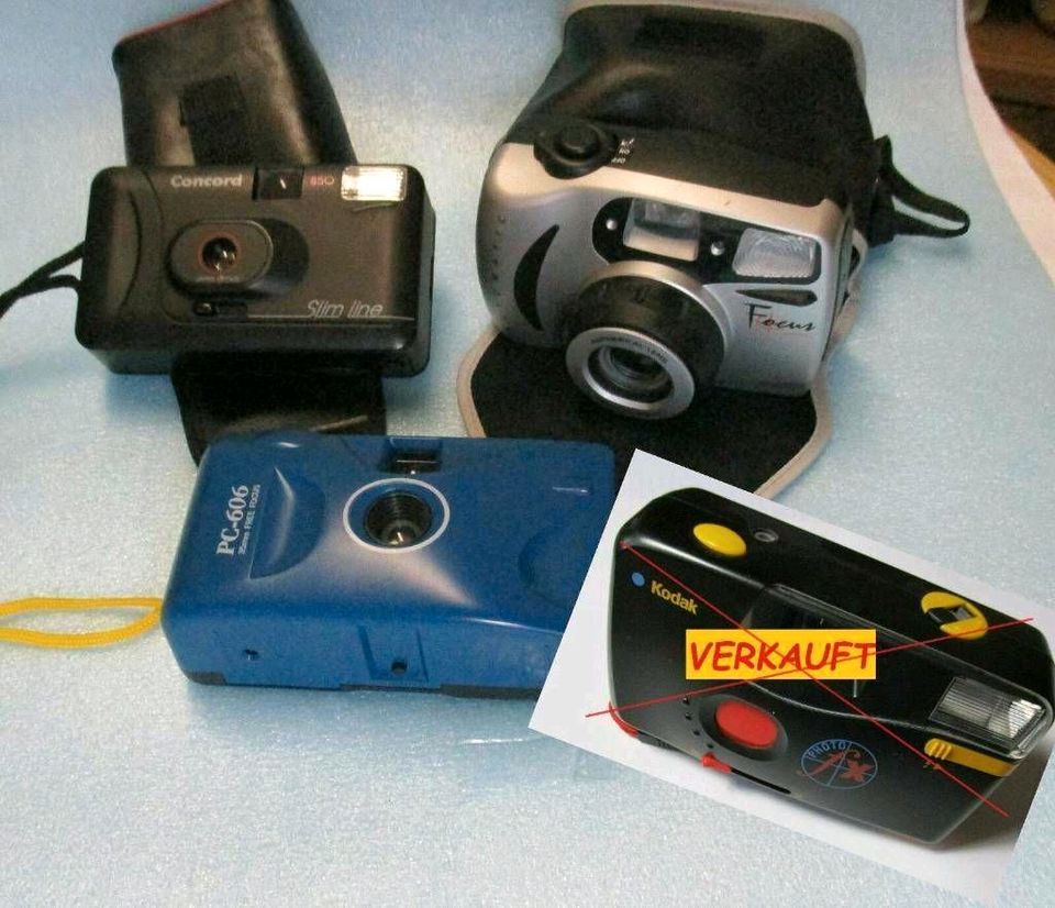 Fotoapparate analoge Kleinbildkameras 3 Stück in Falkenberg/Elster