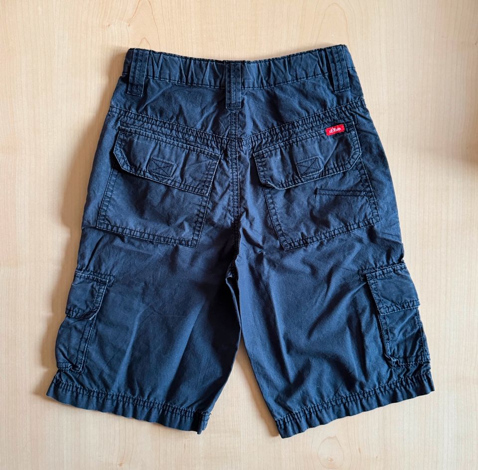 s. Oliver Jungen Shorts Blau Cargo Hose Größe 128 in Straußfurt