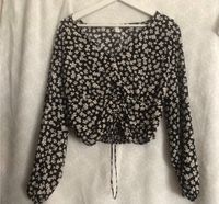 Schwarze Bluse von H&M mit Blumenmuster Gr.M Düsseldorf - Gerresheim Vorschau