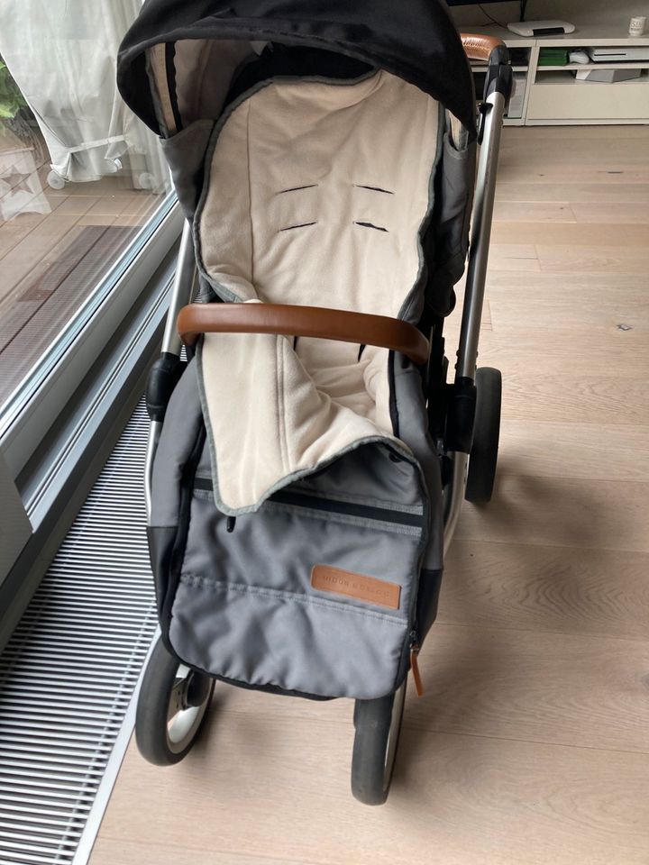 Sehr schöner Kinderwagen Mutsy Evo Industrial Light Grey in Lüdenscheid