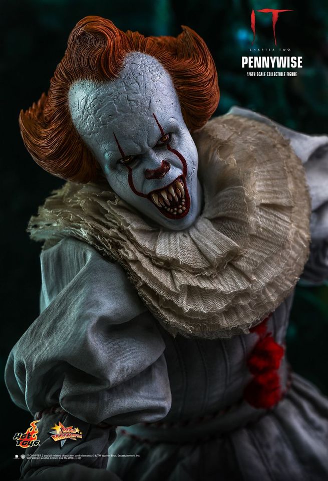 Hot Toys MMS555 IT Chapter Two PENNYWISE in Berlin