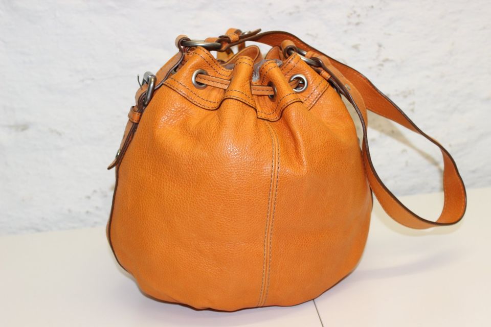 FOSSIL Maddox Drawstring Leder Tasche Orange Schultertasche in Duisburg