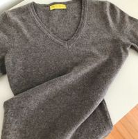 WITTY KNITTERS, Cashmere, Kaschmir V- Pulli, XS, Beige/Grau Niedersachsen - Hildesheim Vorschau