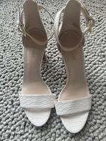 Nine West High Heel Creme gr.40 NEU Bonn - Ippendorf Vorschau