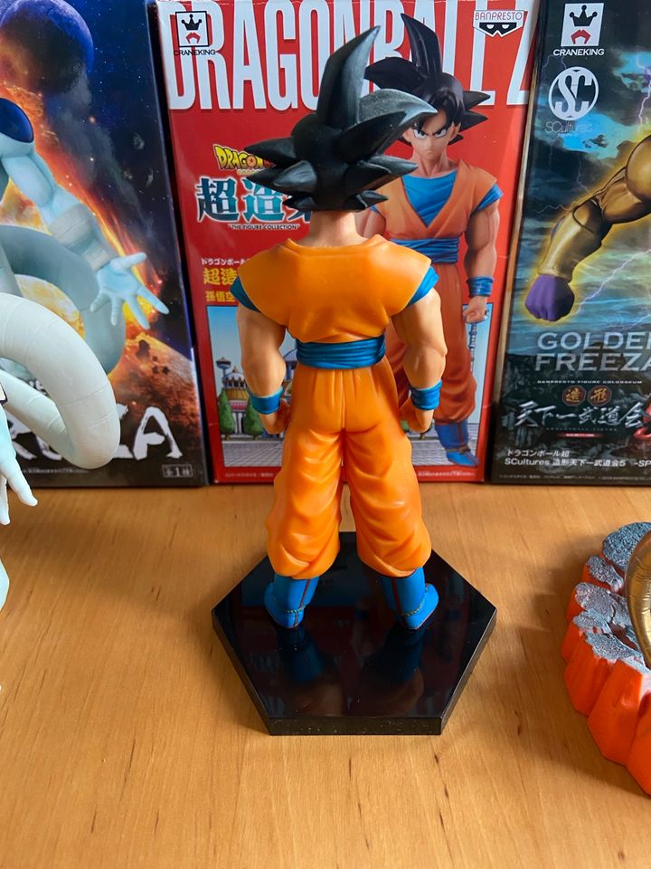 Dragon Ball Z Figuren aus Japan Son Goku Freezer Banpresto Super in Bad Dürkheim