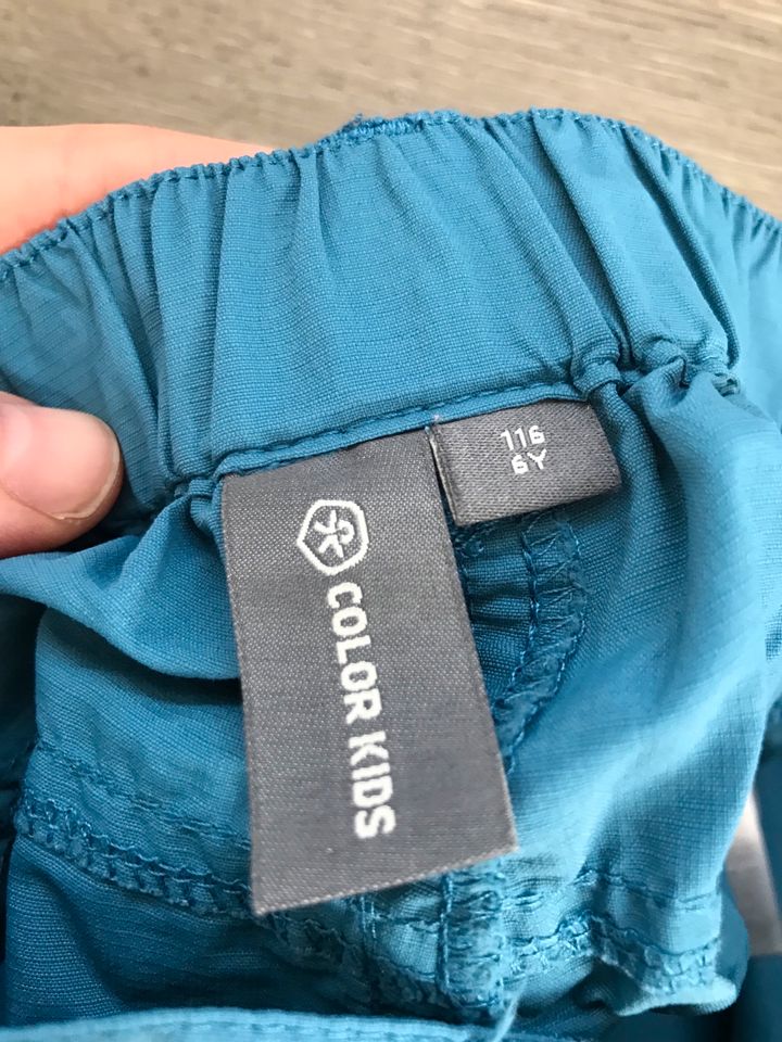 Kurze Outdoorhose, colorkids, Größe 116 in Walluf