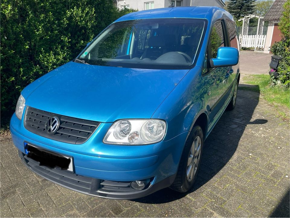 VW Caddy Life 2.0 EcoFuel Camper in Hamburg