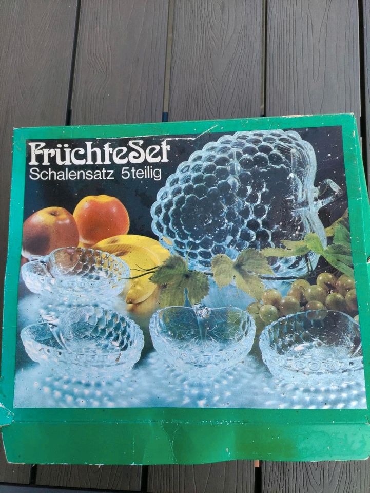 Früchte Set. Neu in Gielde