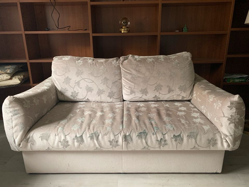 Sofa-set mit Bezug zu verkaufen in Hannover