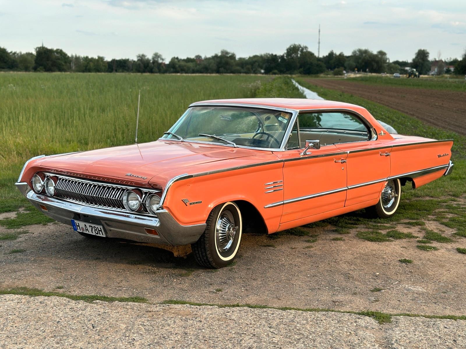 Abbildung des Autos Ford Mercury Monclair 19…